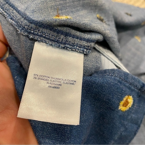 Lands' End Button Front Chambray Shirtdress XS embroidered bees sunflowers - Picture 7 of 9